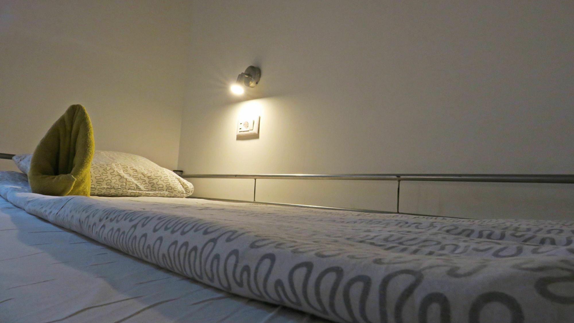 The Evil Clown Hostel 布拉索夫 外观 照片