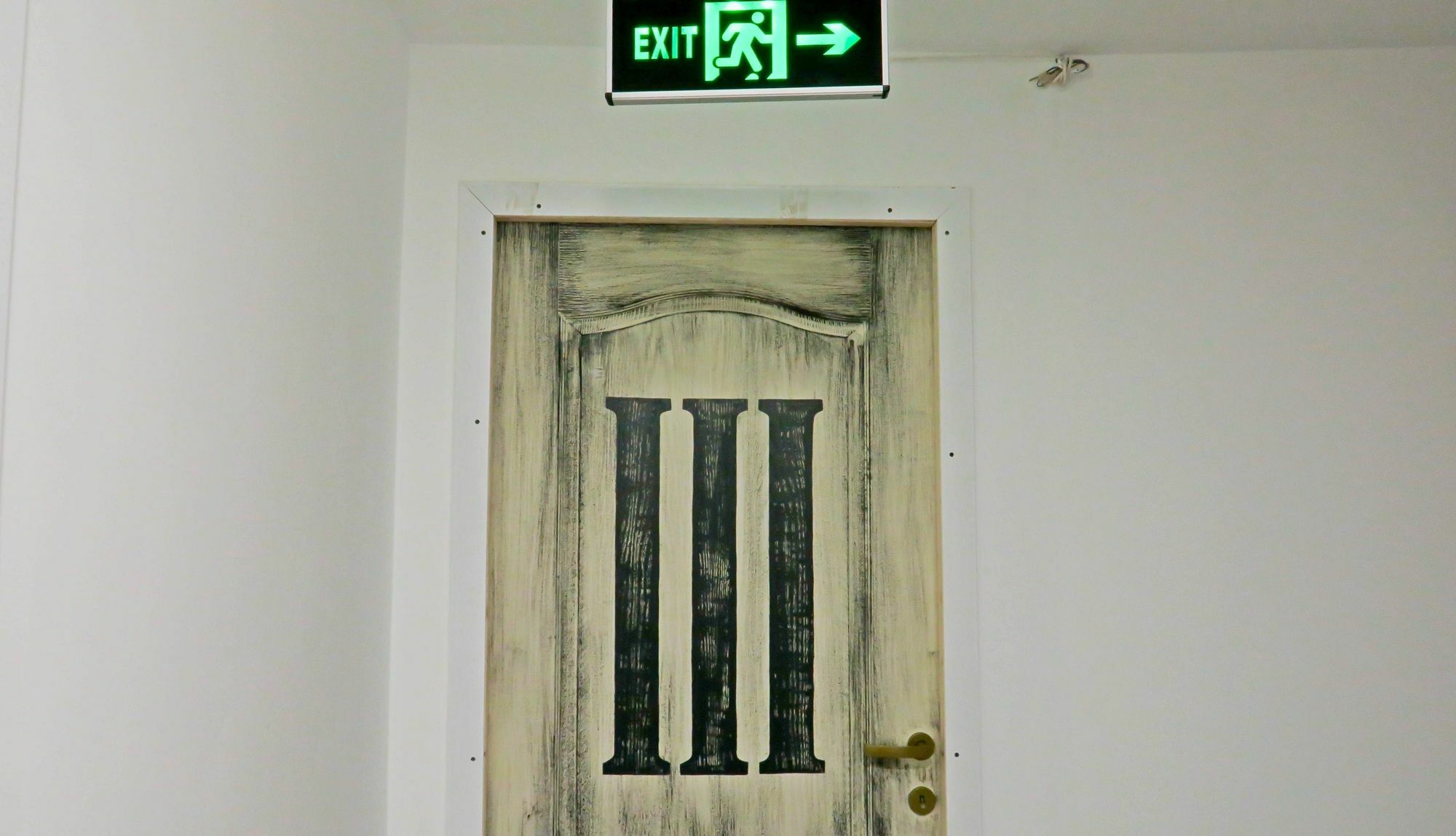 The Evil Clown Hostel 布拉索夫 外观 照片